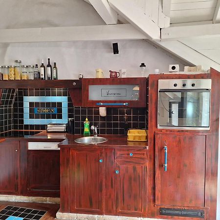 Apartment George Стари Град Екстериор снимка